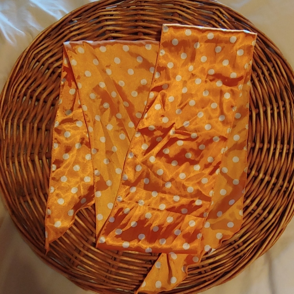 Shimmering scarf